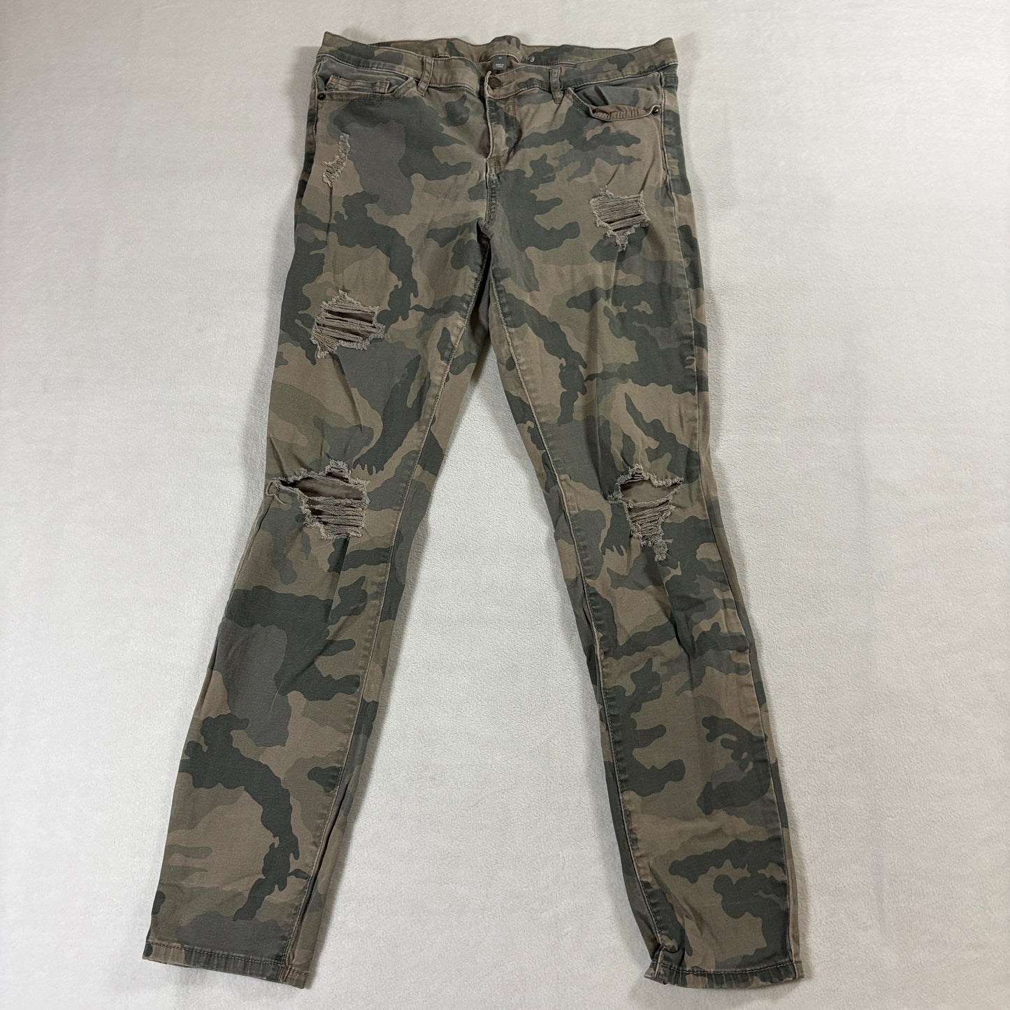 Camo Skinny Distressed Jeans Stretch Cargo Style Tag 14 Fits Like 32X28 Y2K