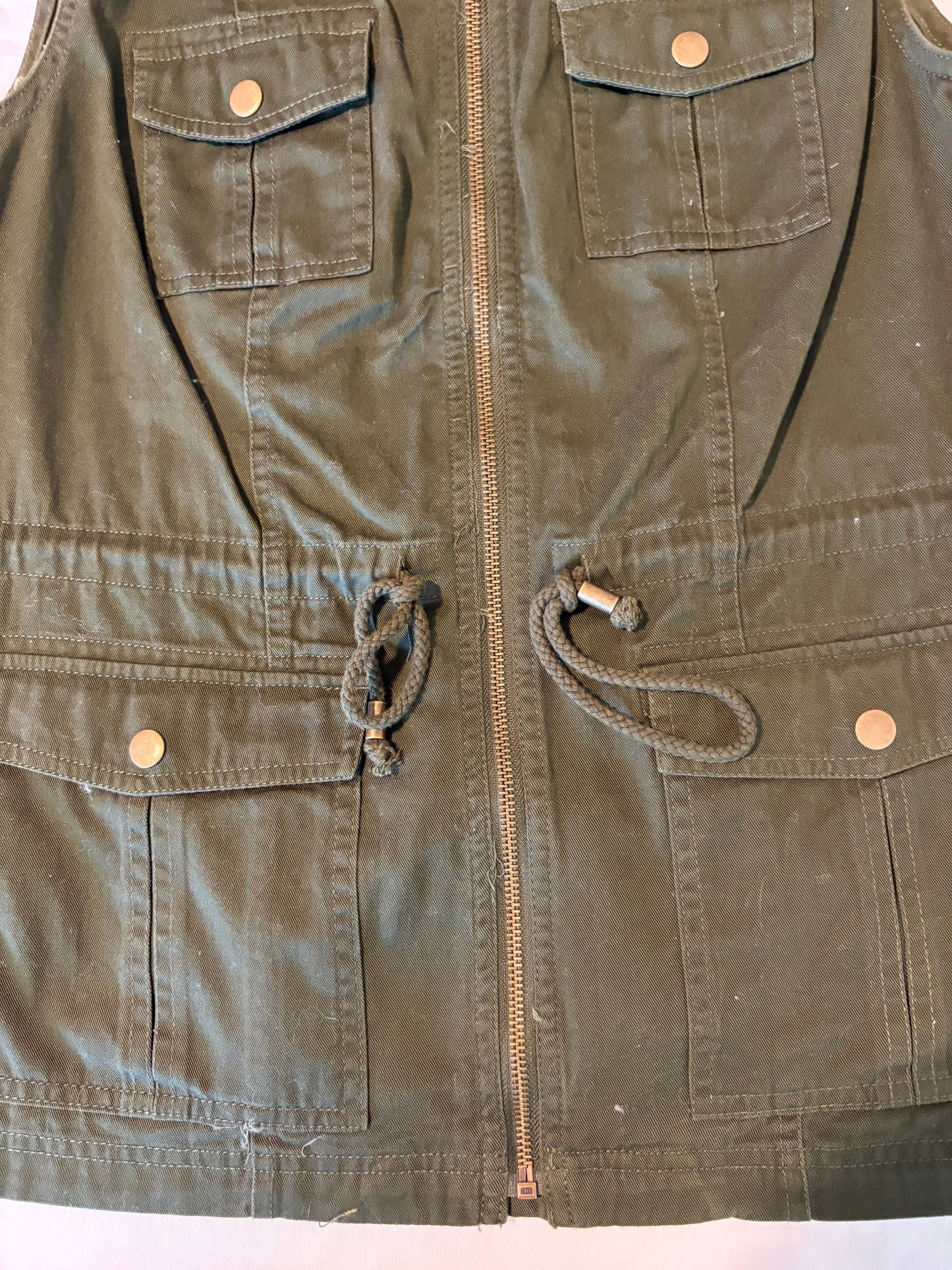 Merona Olive Green Utility Vest Women’s Size M Drawstring Cargo Pockets Zip Front
