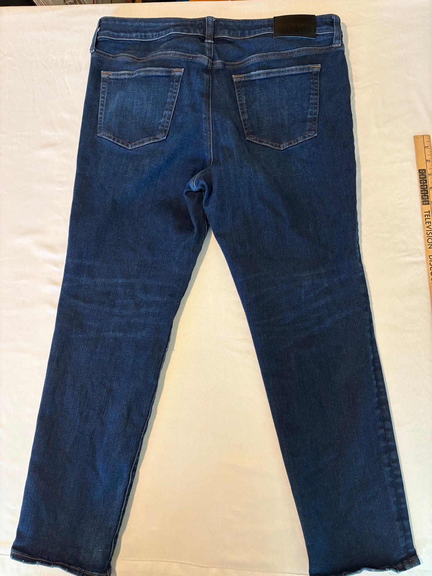 Express Men’s Slim Fit Jeans 34x30 Dark Wash Denim Stretch Blue Pants Casual