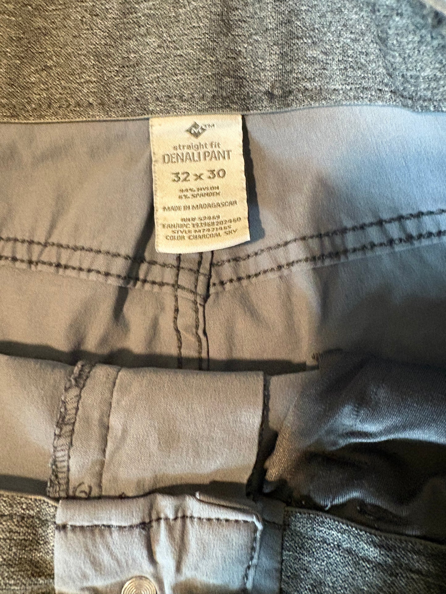 Denali Pants Mens 32x30 Straight Fit Hiking Travel Stretch Gray Charcoal Nylon