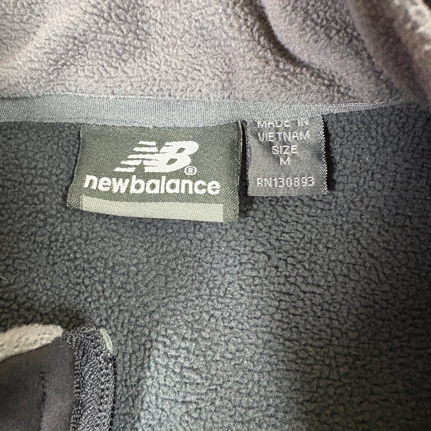 New Balance Mens M Black Gray Softshell Jacket Fleece Lined Athletic Outdoor