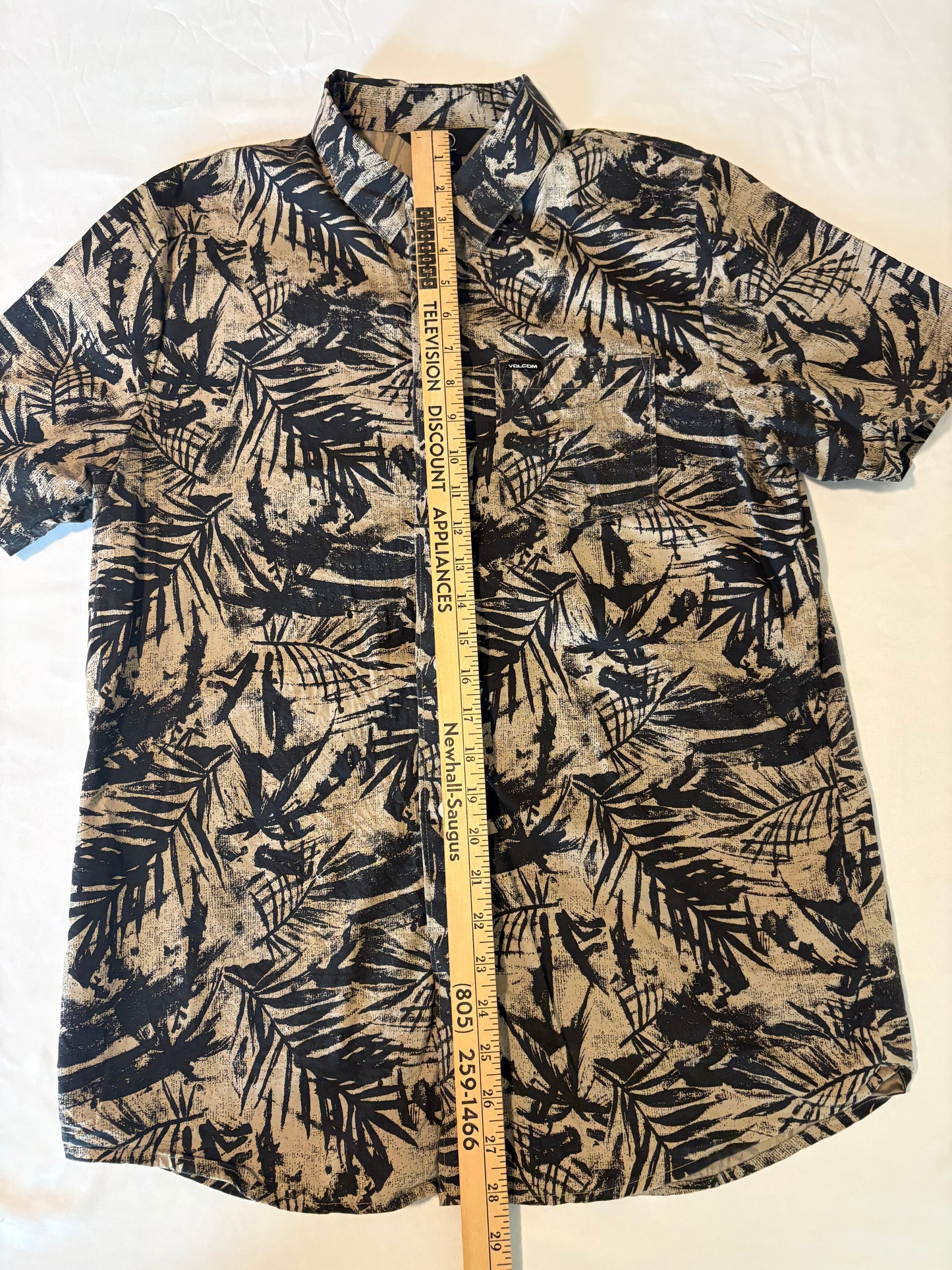 Volcom Men's Shirt M Button-Up Palm Print Short Sleeve Black Tan Casual Surf Style