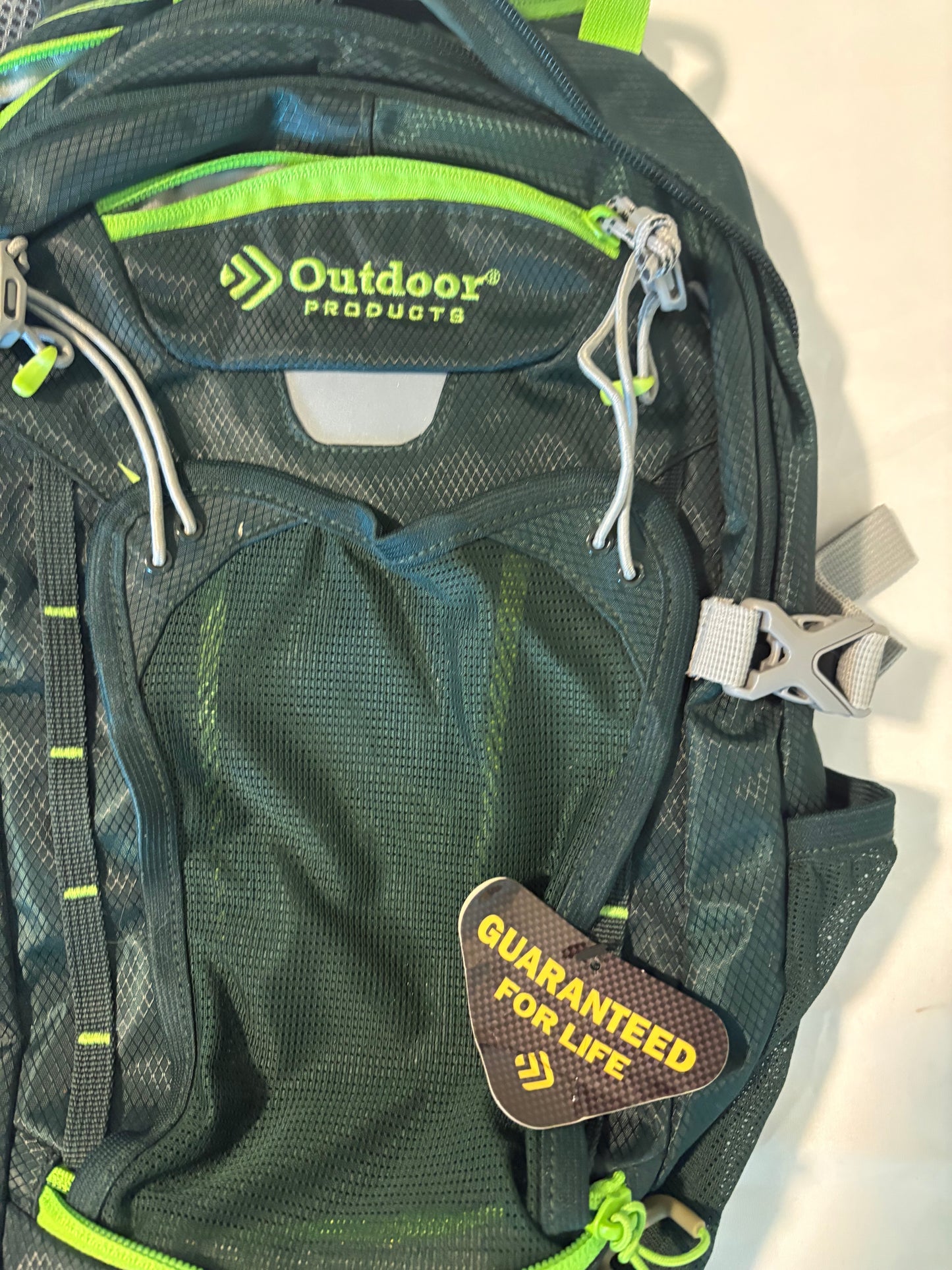 Outdoor Products Hydration Backpack with CamelBak Tube – Green/Gray – NWT