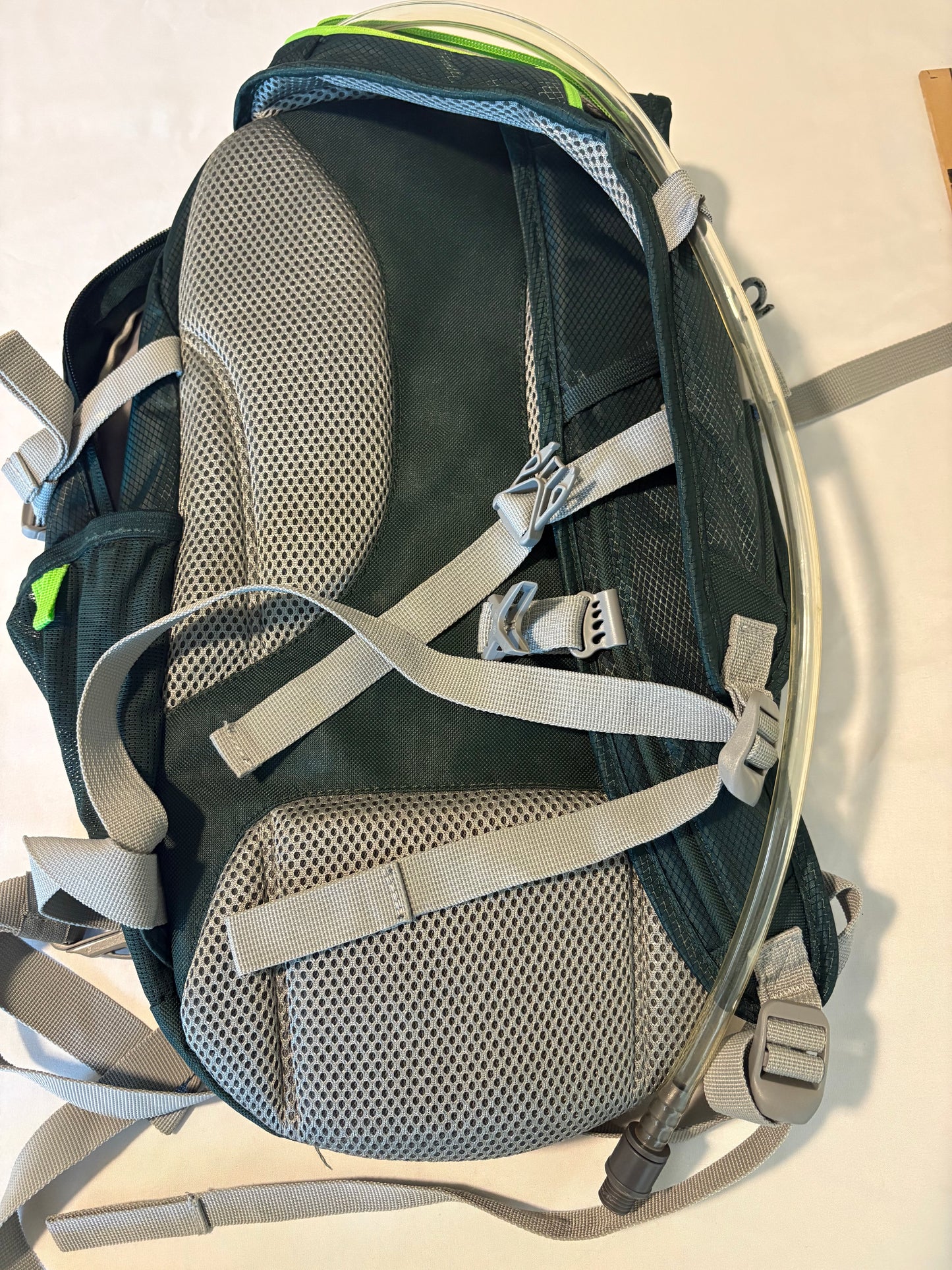 Outdoor Products Hydration Backpack with CamelBak Tube – Green/Gray – NWT