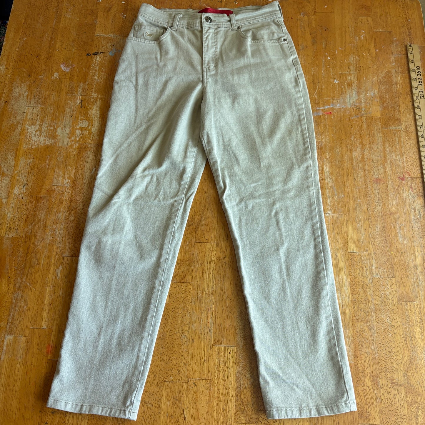 Straight Leg Jeans Beige Khaki Gloria Vanderbilt Tag 6 Short Fits Like 28X28