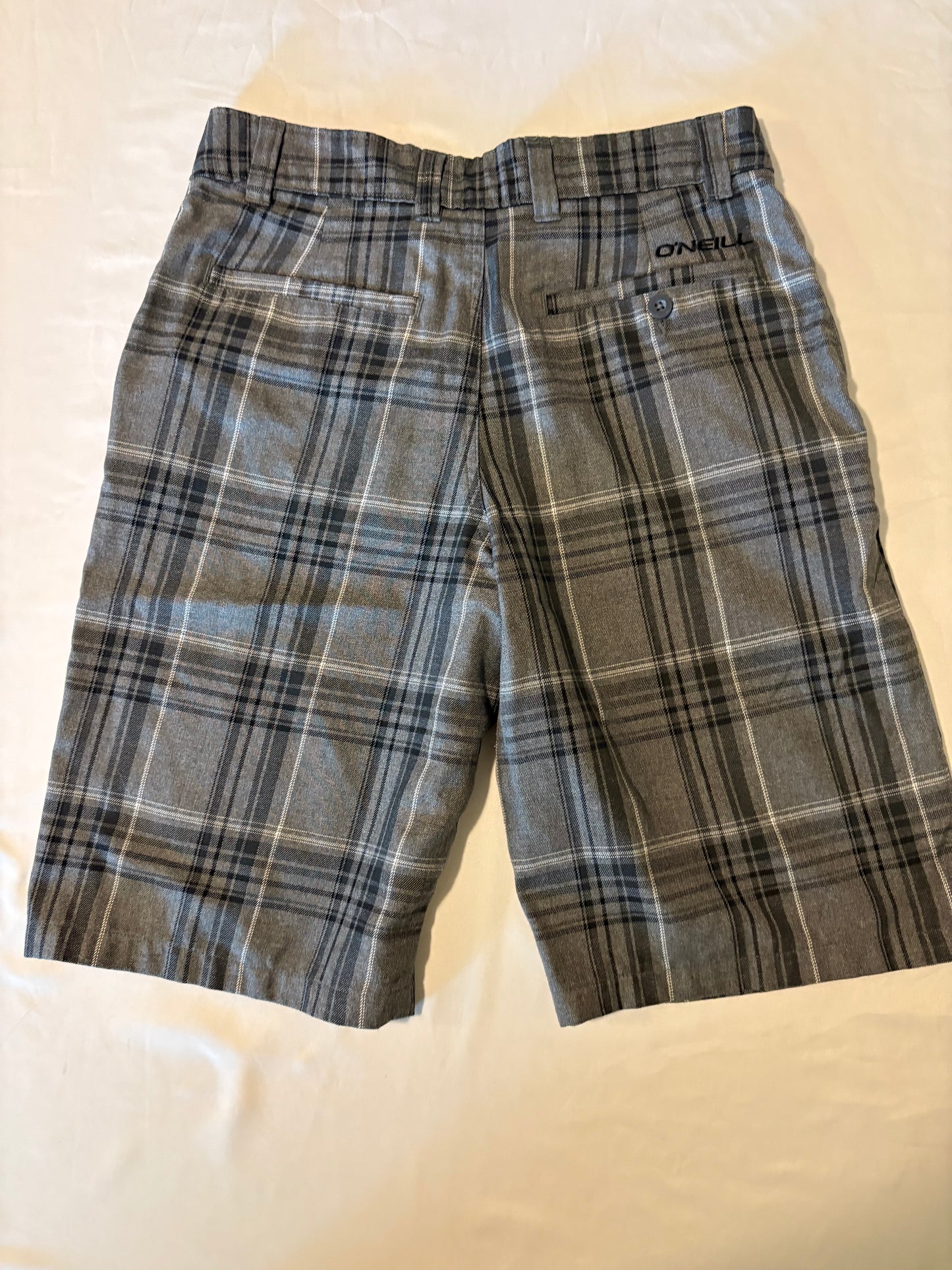 O’Neill Men’s Plaid Shorts Gray Size 30 Walk Shorts Classic Fit Surf Style
