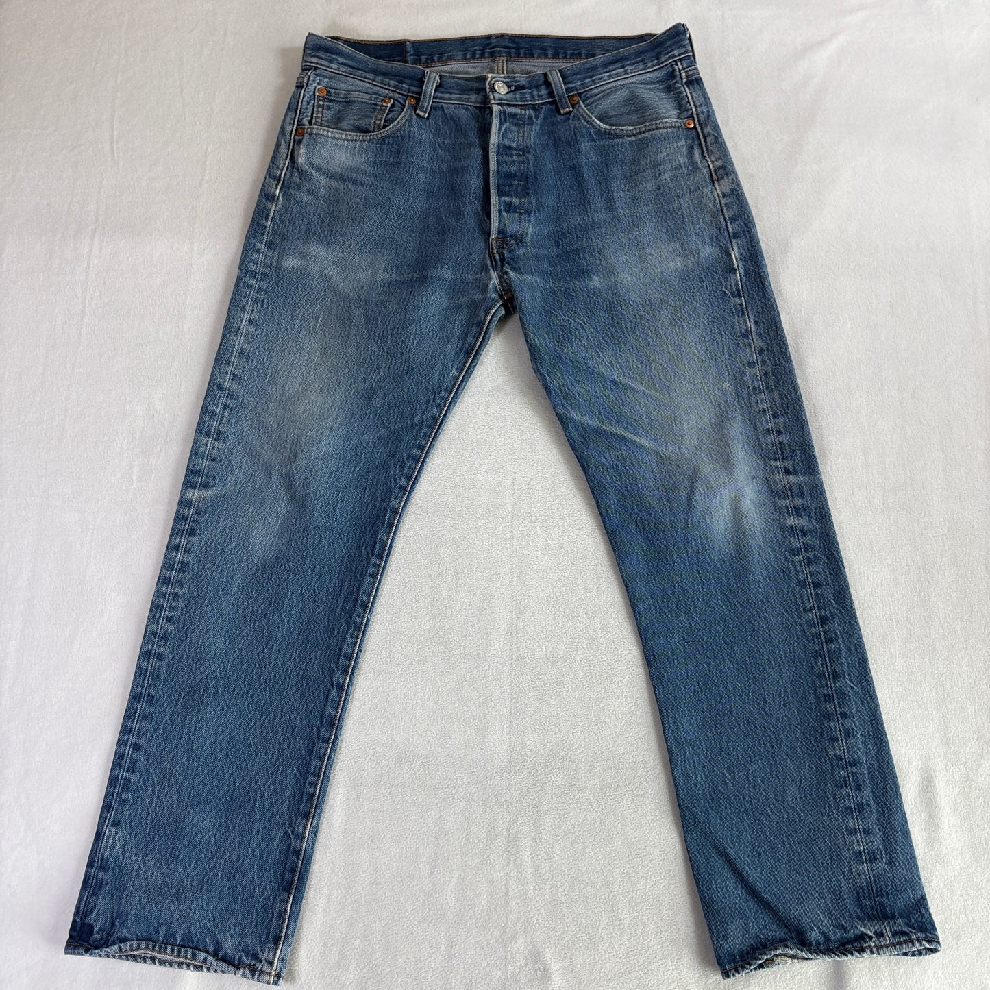 Levis 505 Straight Leg Jeans W35 L32 Fits 34X28 Medium Wash Button Fly Denim