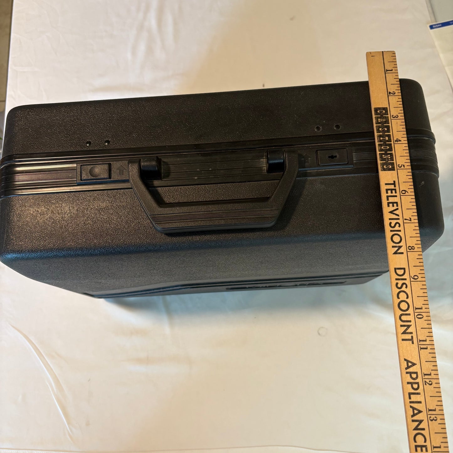 Minolta Master Series-V1R VHS Camcorder with Case, Manual - Tested, Clean