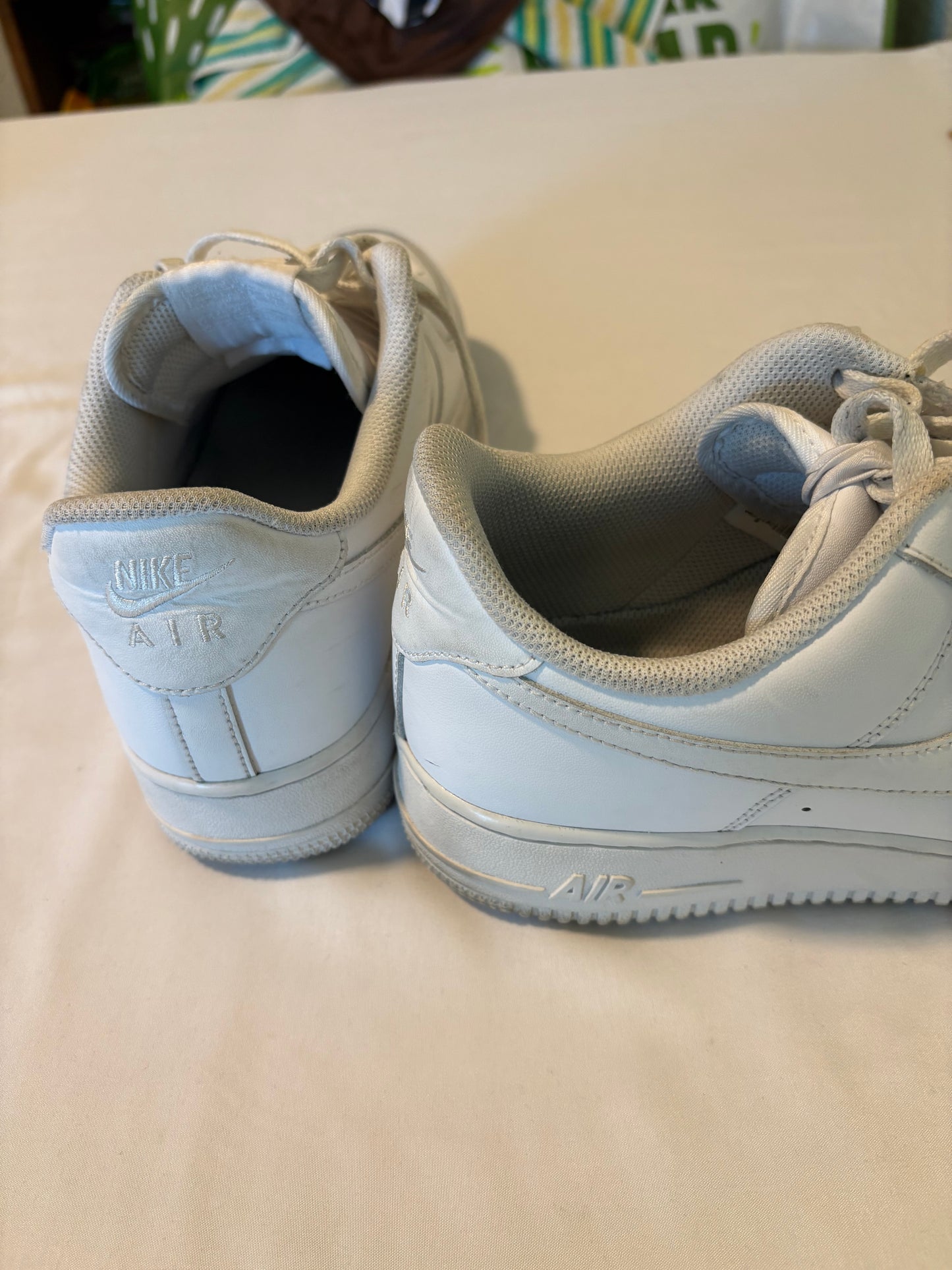 Nike Air Jordan 1 Low SE Men’s Size 10.5 White 852542-116 Original Clean