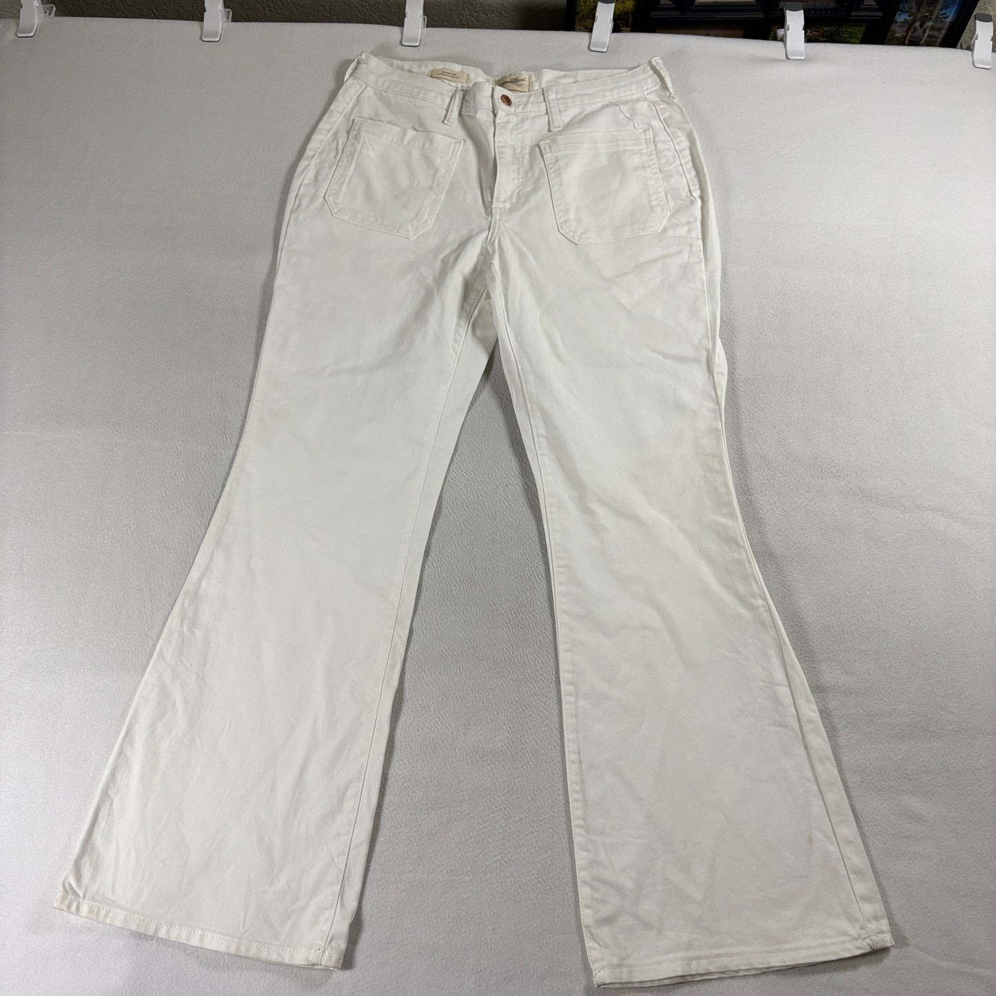 High Rise Flare Jeans White Universal Thread Womens 12R Fits Like 32X31 Stretch