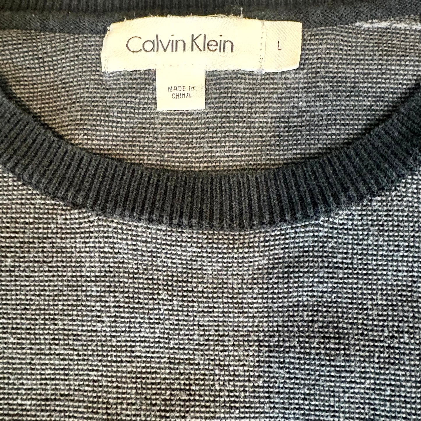Calvin Klein Men’s Two-Tone Gray Crewneck Sweater L – Charcoal/Graphite Knit