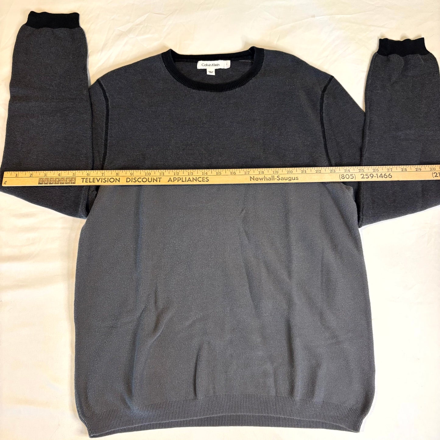 Calvin Klein Men’s Two-Tone Gray Crewneck Sweater L – Charcoal/Graphite Knit