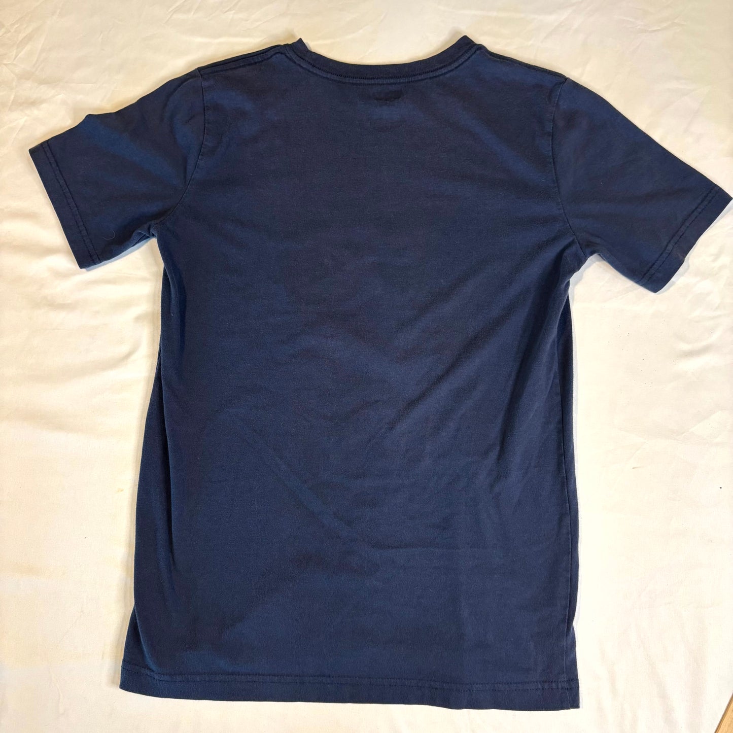 Levi’s Boys XL 18/20 Navy Blue Graphic T-Shirt Outdoor Logo Short Sleeve Cotton Tee