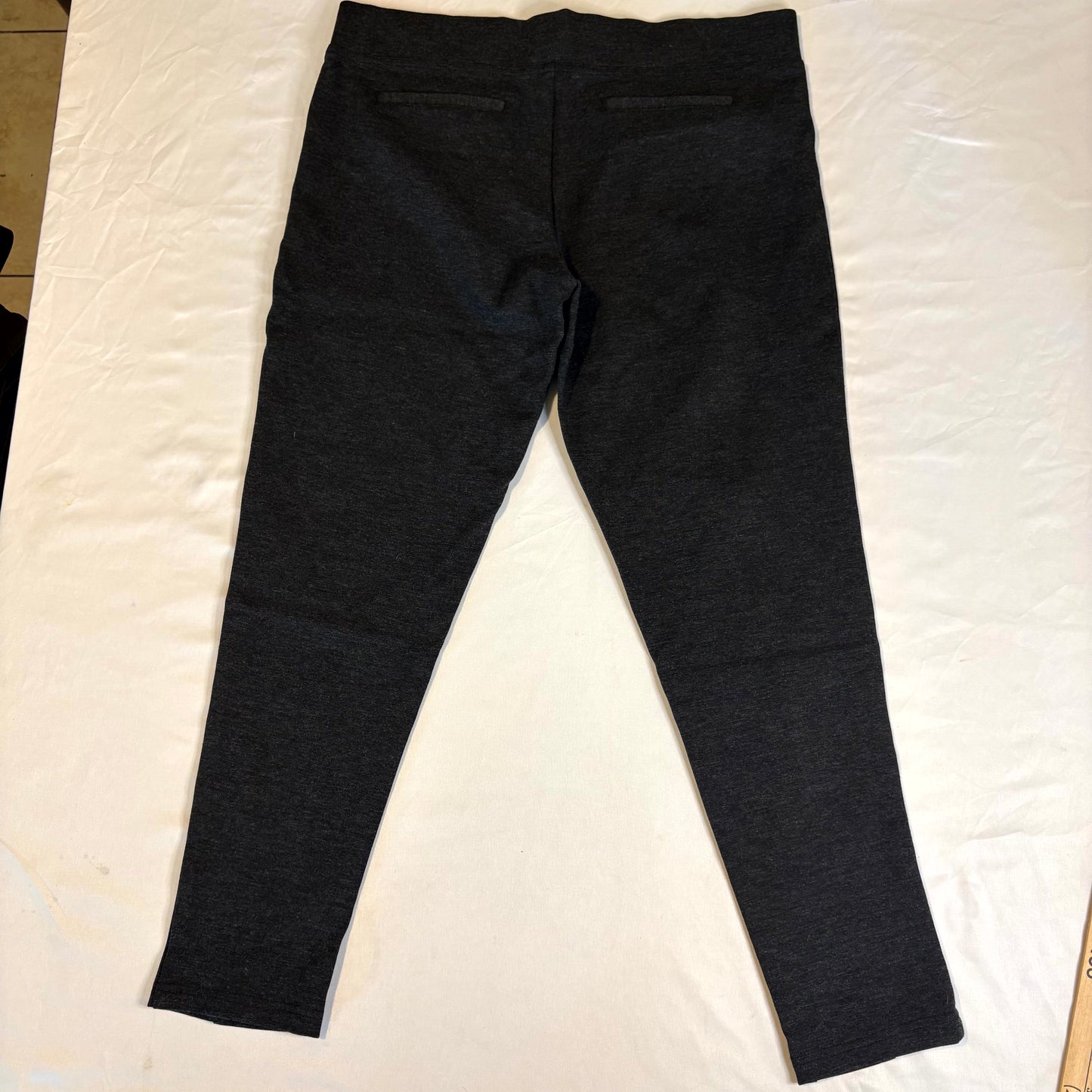 Willow & Clay Women’s Pants Size L Black Slim Fit Stretch Ankle Zip Pocket Leggings
