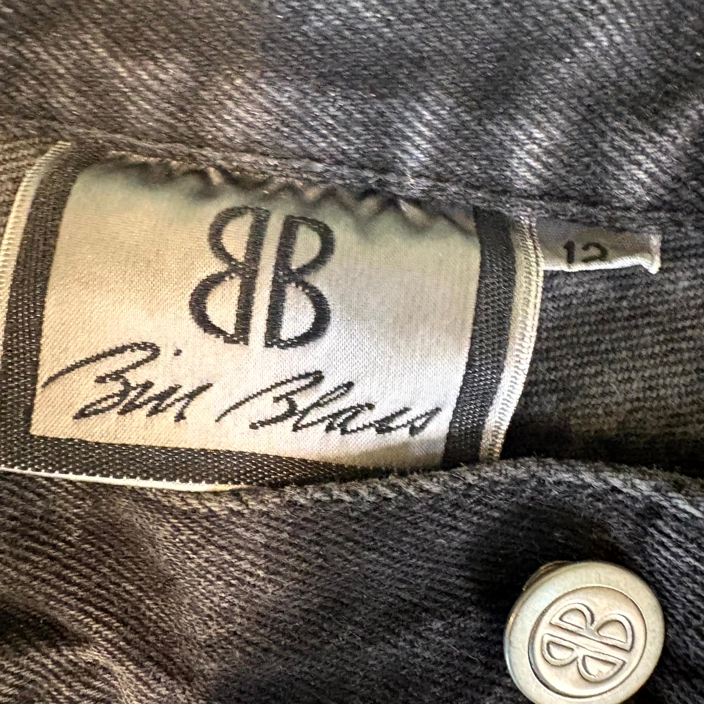 Bill Blass Women’s Jeans Size 12 Black High Waist Pleated Tapered Leg Denim Pants