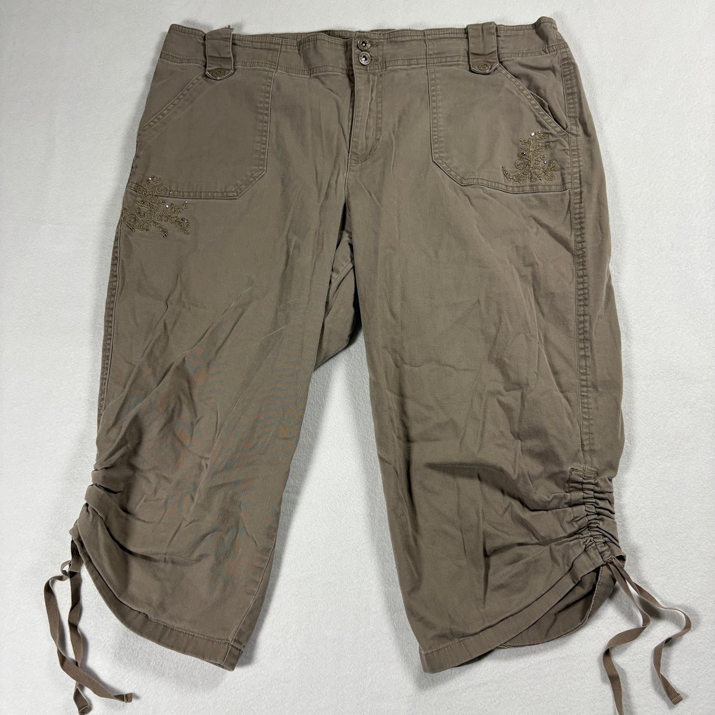 Gloria Vanderbilt Capri Pants Womens Size 14 Brown Cargo Embroidered Casual Wear!
