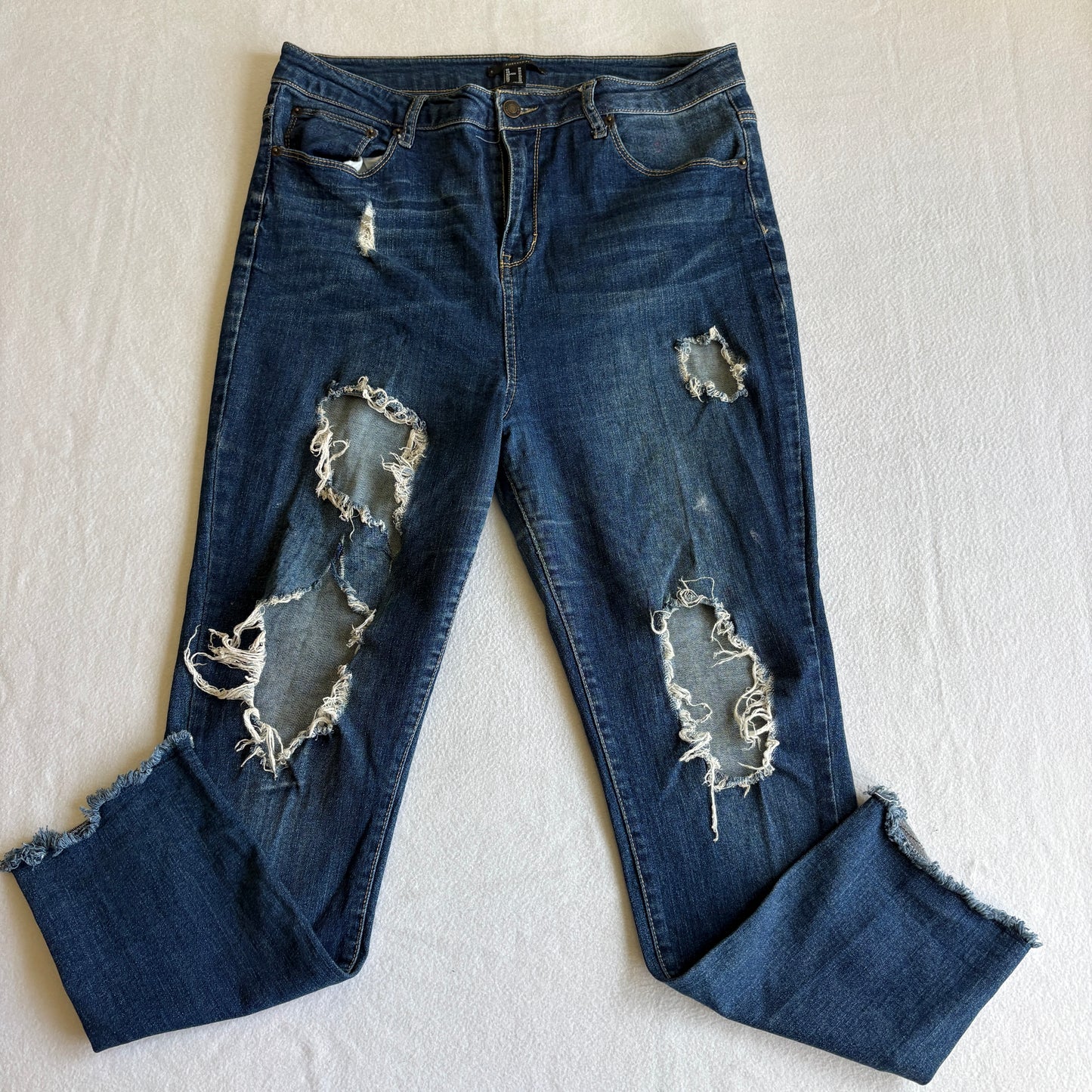 Forever 21 Size 31 Distressed Boyfriend Jeans Raw Hem Blue Denim