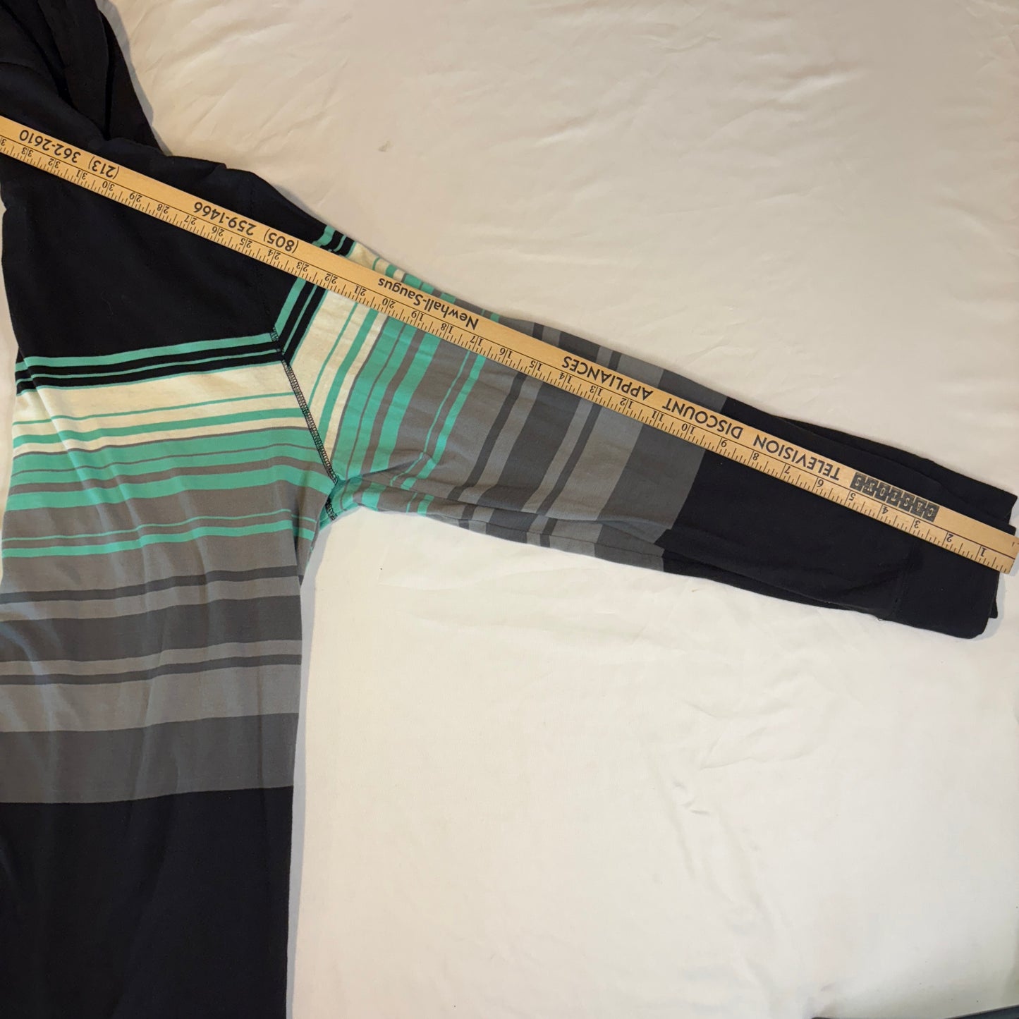 Amplify Hoodie Sweatshirt Striped Black Gray Green Pocket Men’s Size M Medium