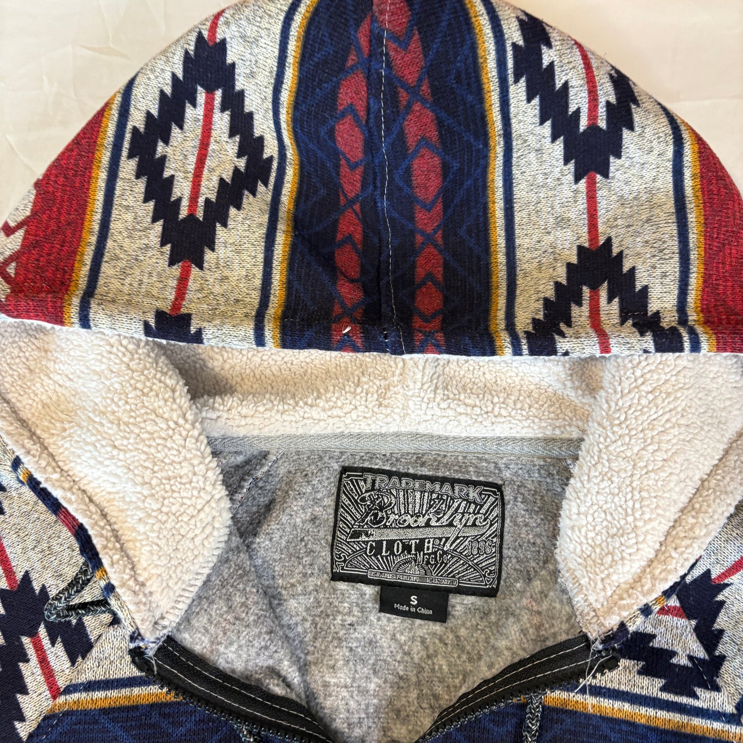 Brooklyn Cloth Men’s Aztec Print Sherpa Lined Hoodie Sweatshirt Size Small