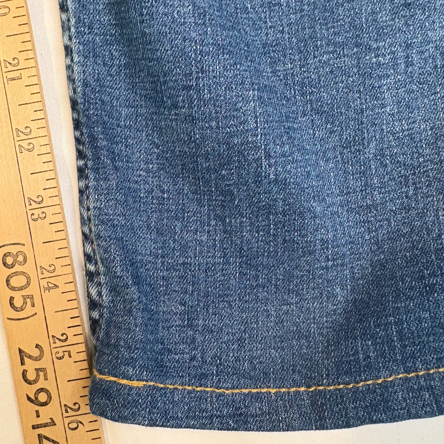 Wrangler Premium Quality Blue Jeans Men’s 36x32 Comfort Guaranteed Stretch Denim