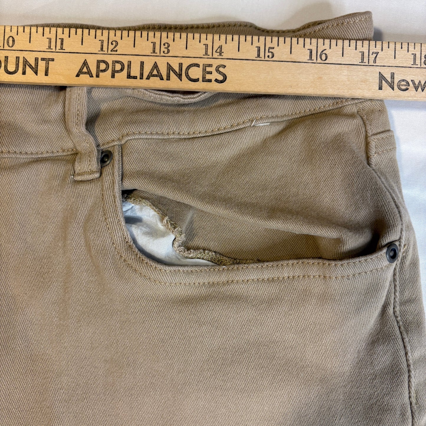 Stitches & Rivets Jeans Men’s 38x32 Tan Beige Baggy Relaxed Fit Straight Leg