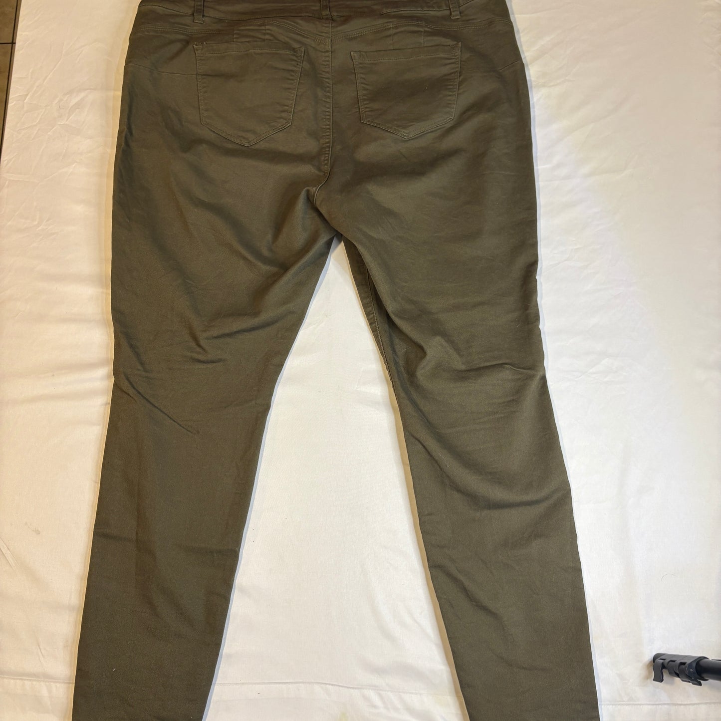 Wax Jean Butt I Love You Olive Green Skinny Pants Size 20 Women’s Stretch