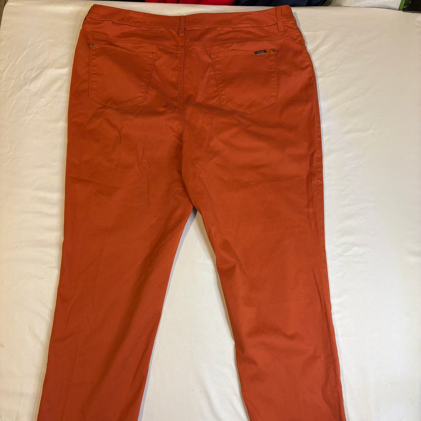 Chico’s So Slimming Girlfriend Ankle Pants Orange Size 3.5 Stretch Cotton