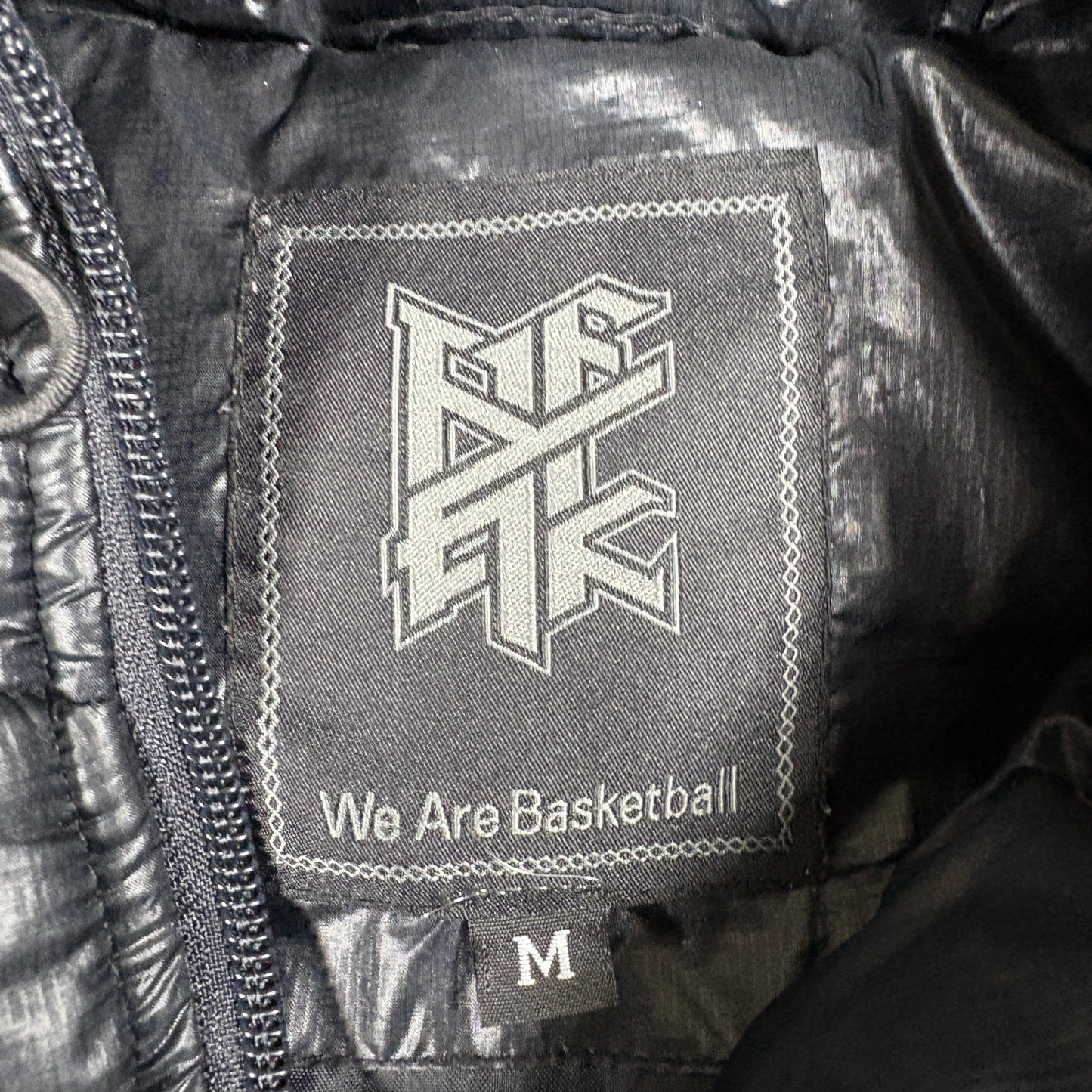 K1X Puffer Jacket Mens M Black Hooded Zip Up Streetwear Basketball Coat