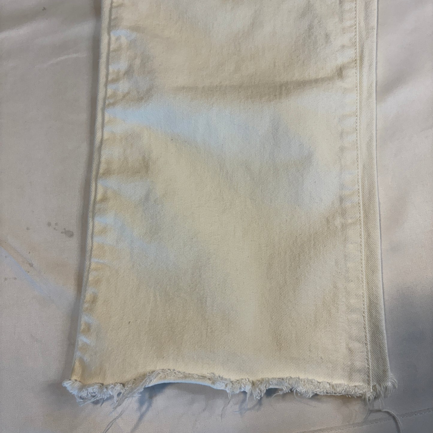 DKNY Women’s 2B Barrel Leg Jeans White Frayed Hem Cropped Denim Casual Pants