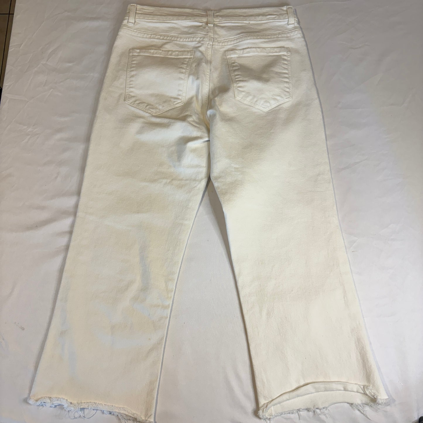 DKNY Women’s 2B Barrel Leg Jeans White Frayed Hem Cropped Denim Casual Pants