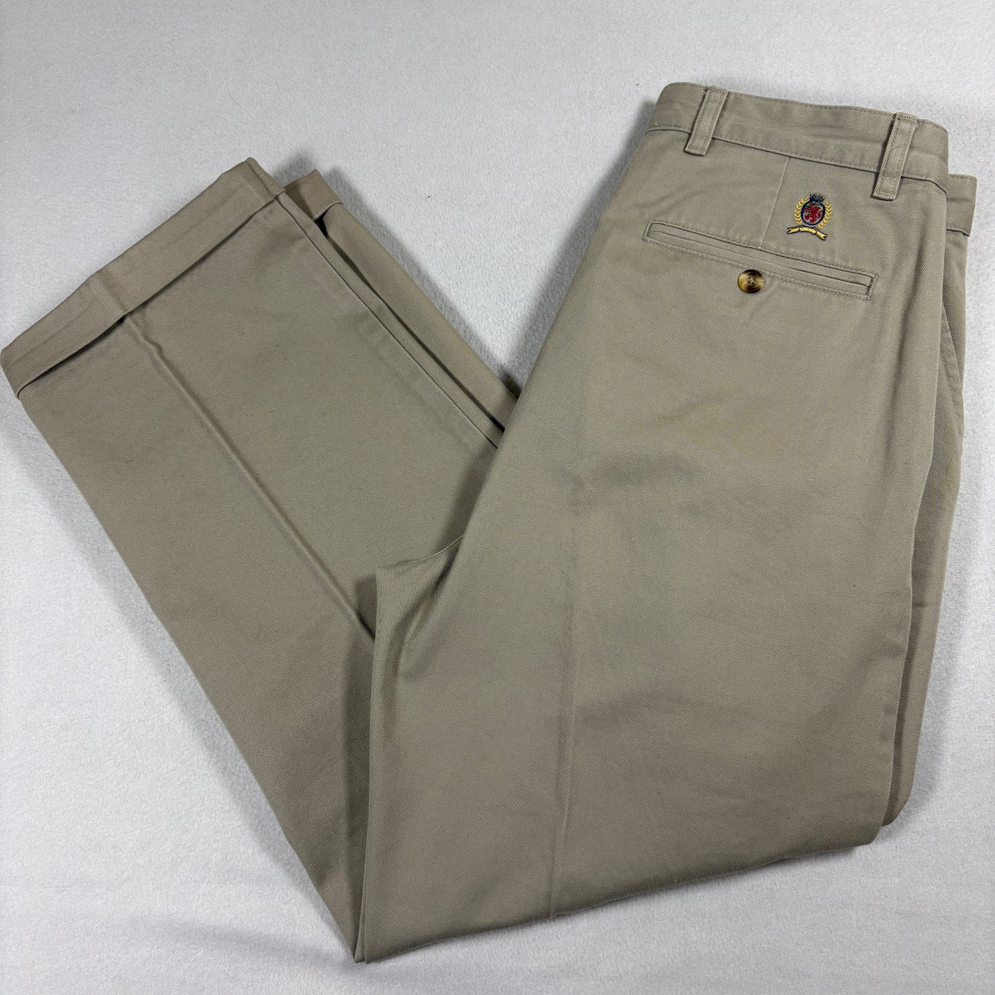 Tommy Hilfiger Chino Pants Mens 32x30 Khaki Pleated Crest Logo Classic Fit