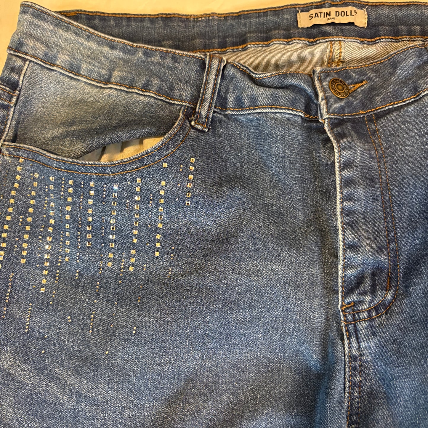 Women’s Size 22 Blue Jeans Rhinestone Studded Pockets Baggy Bootcut Frayed Hem