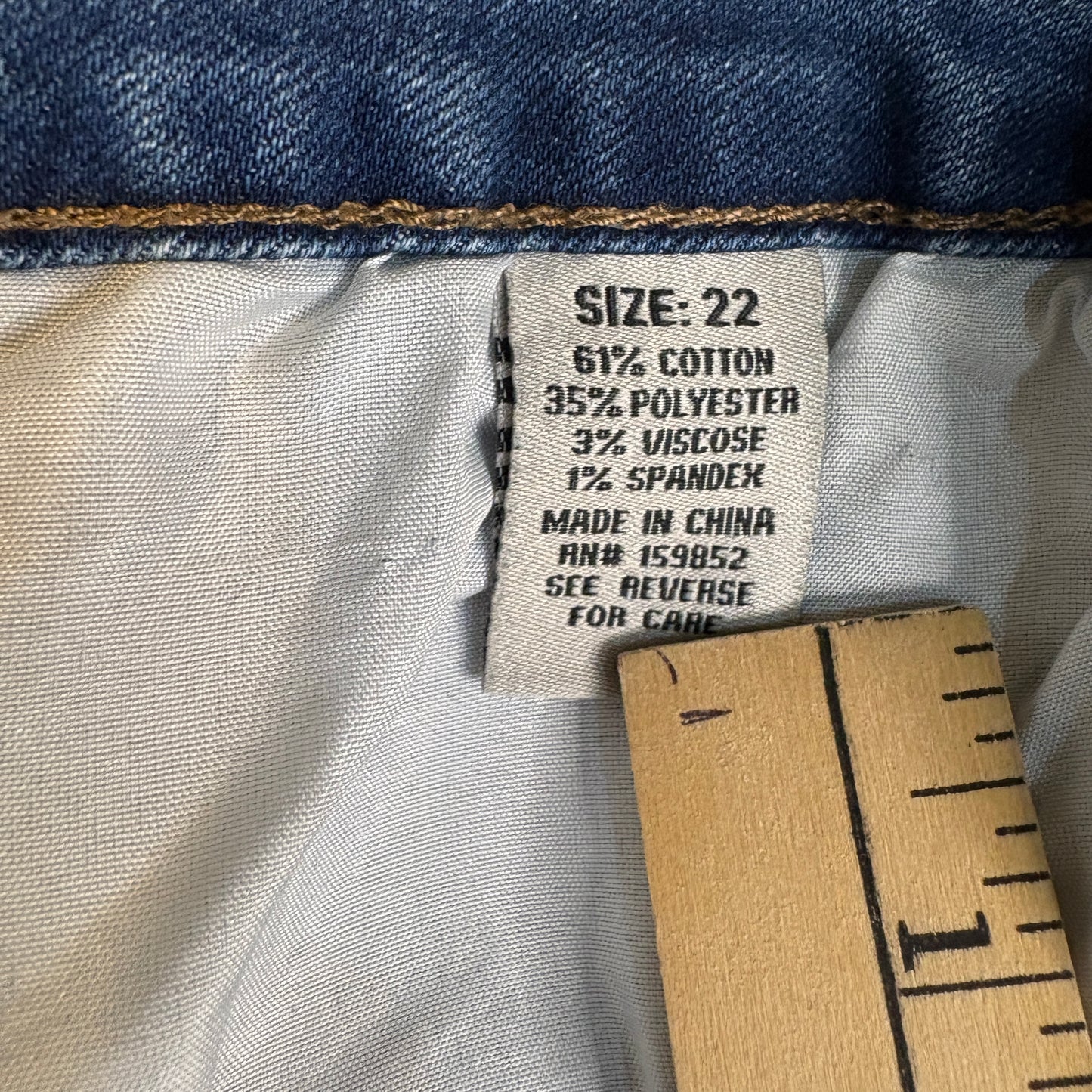 Women’s Size 22 Blue Jeans Rhinestone Studded Pockets Baggy Bootcut Frayed Hem