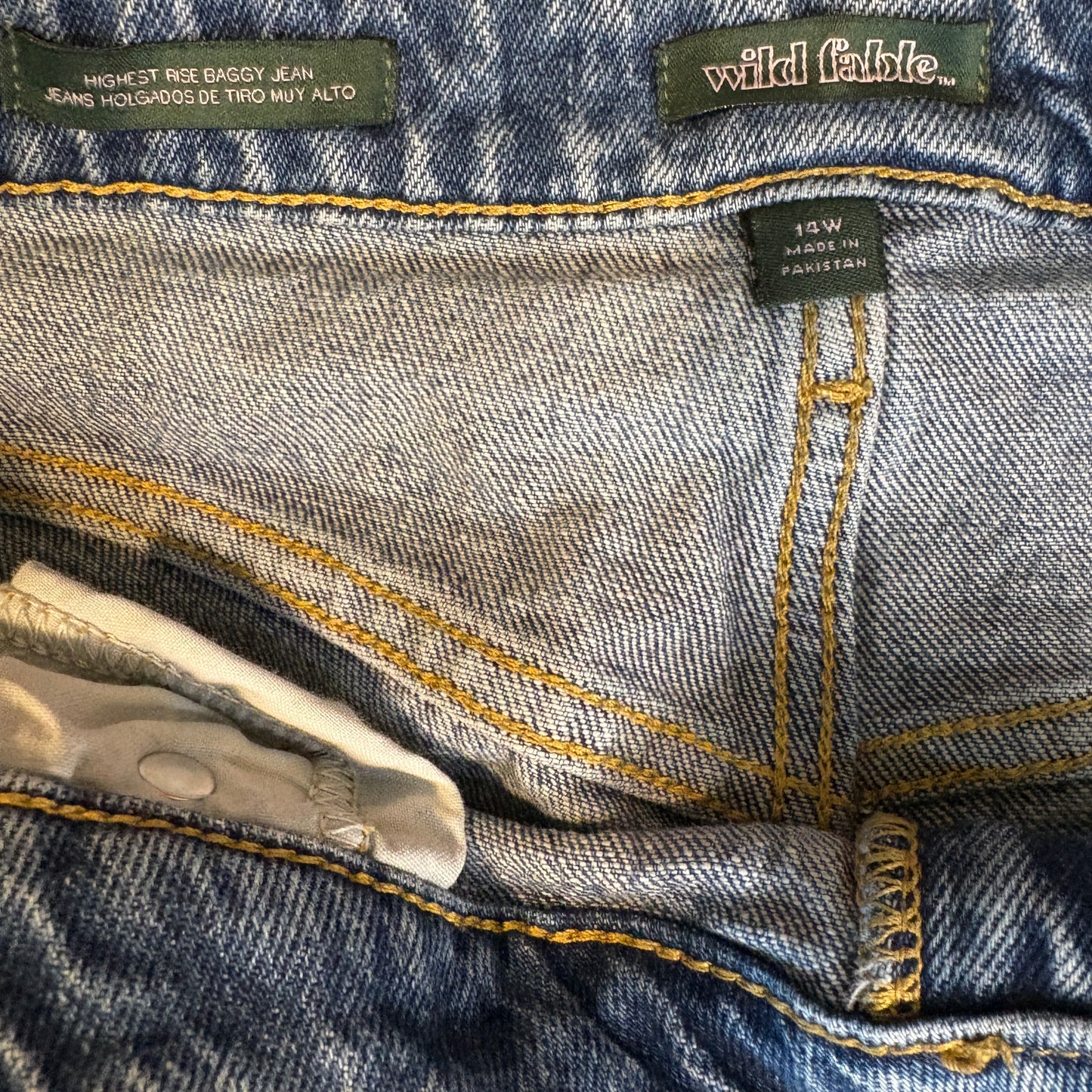 Wild Fable Women’s 14W Highest Rise Baggy Jeans Blue Distressed Ripped Knees Denim