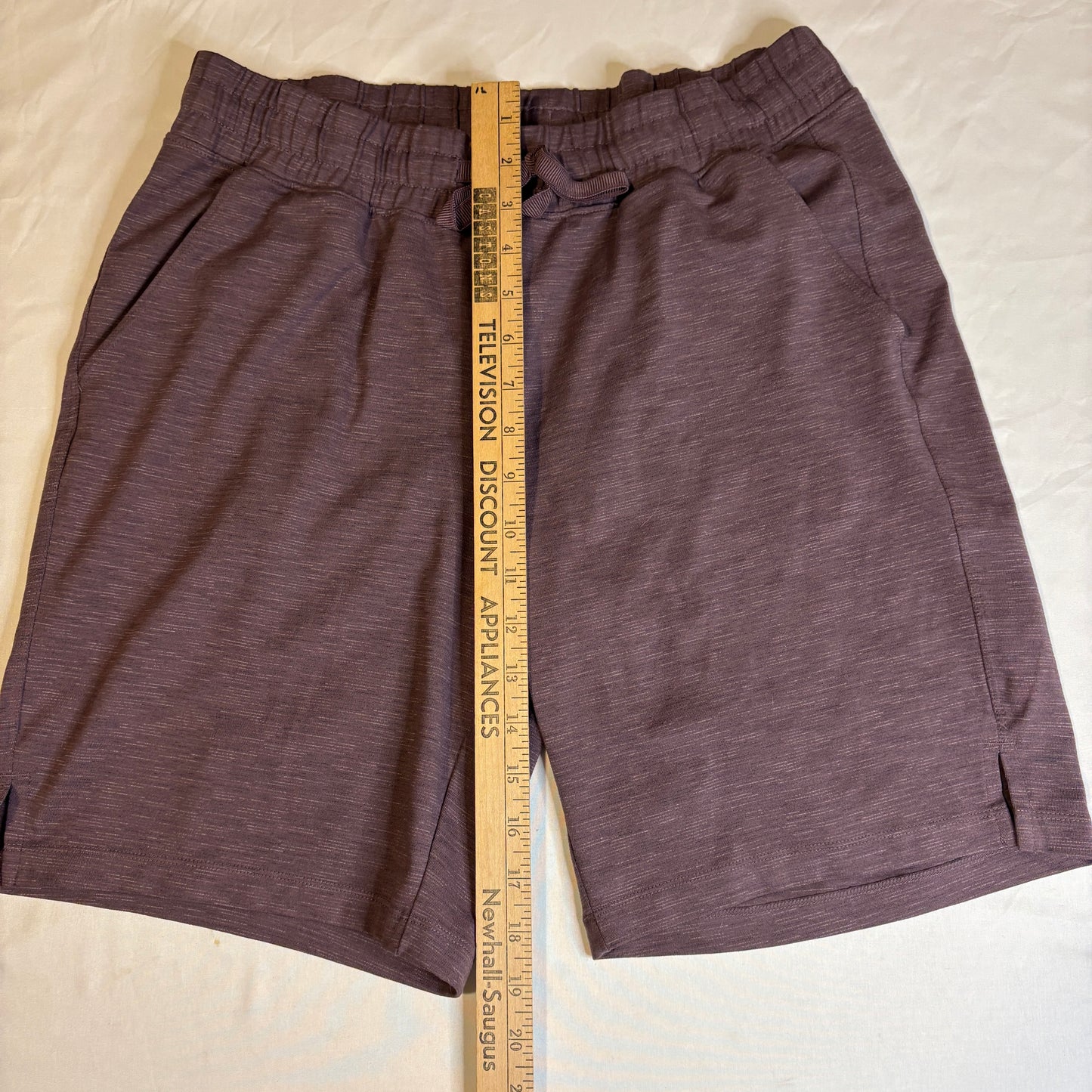 Mondetta Performance Luxury Shorts Mens Medium Purple Athletic Training Gym Lounge