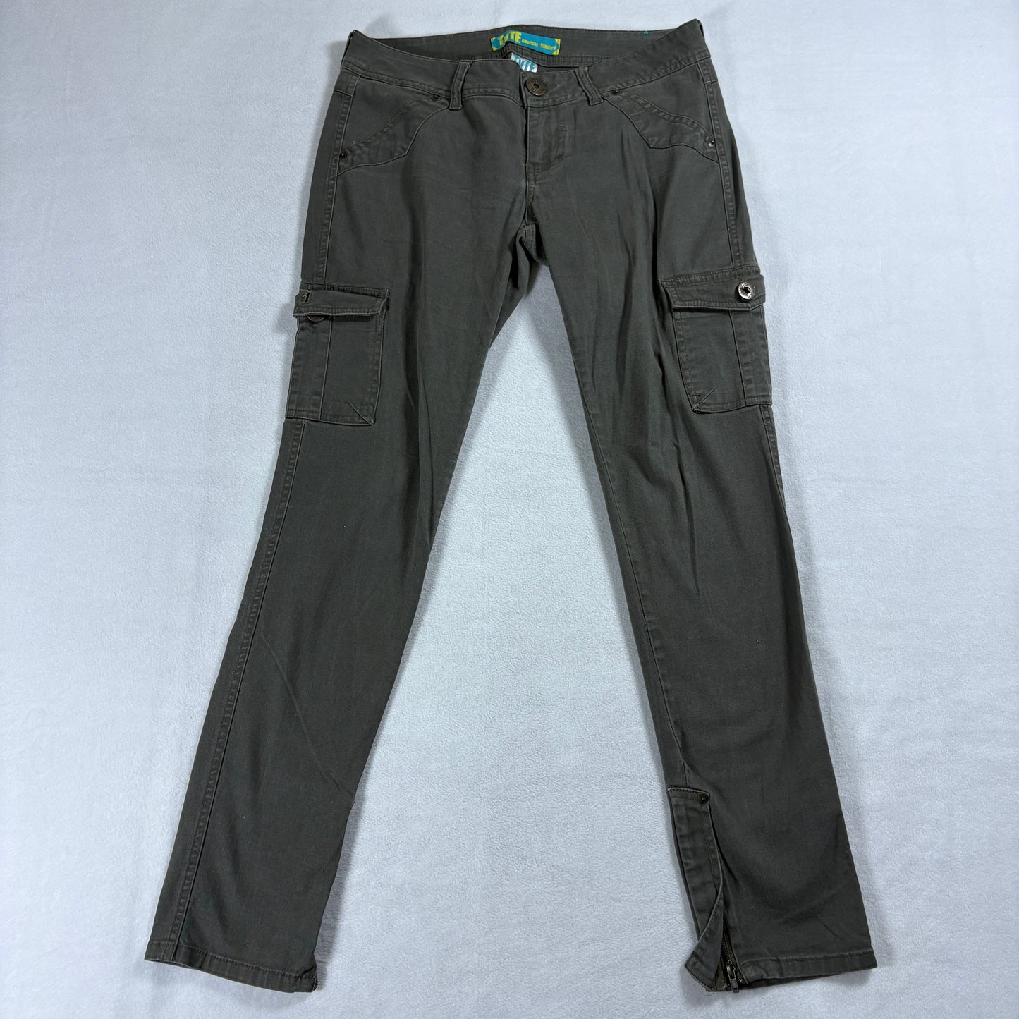 Tyte Cute Jeans Womens 9 Gray Cargo Flare Pants Stretch Utility Zipper Hem