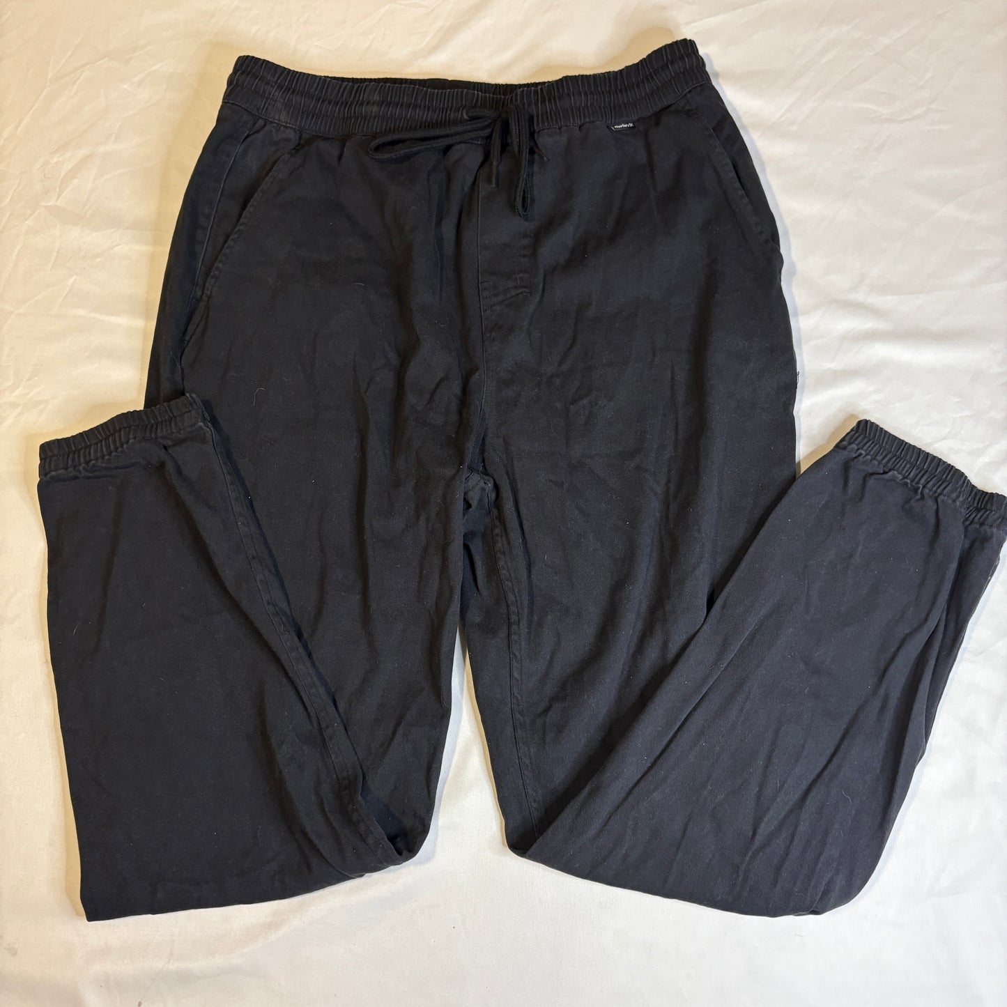 Hurley Men’s Black Jogger Pants Size M Baggy Casual Drawstring Elastic Waist