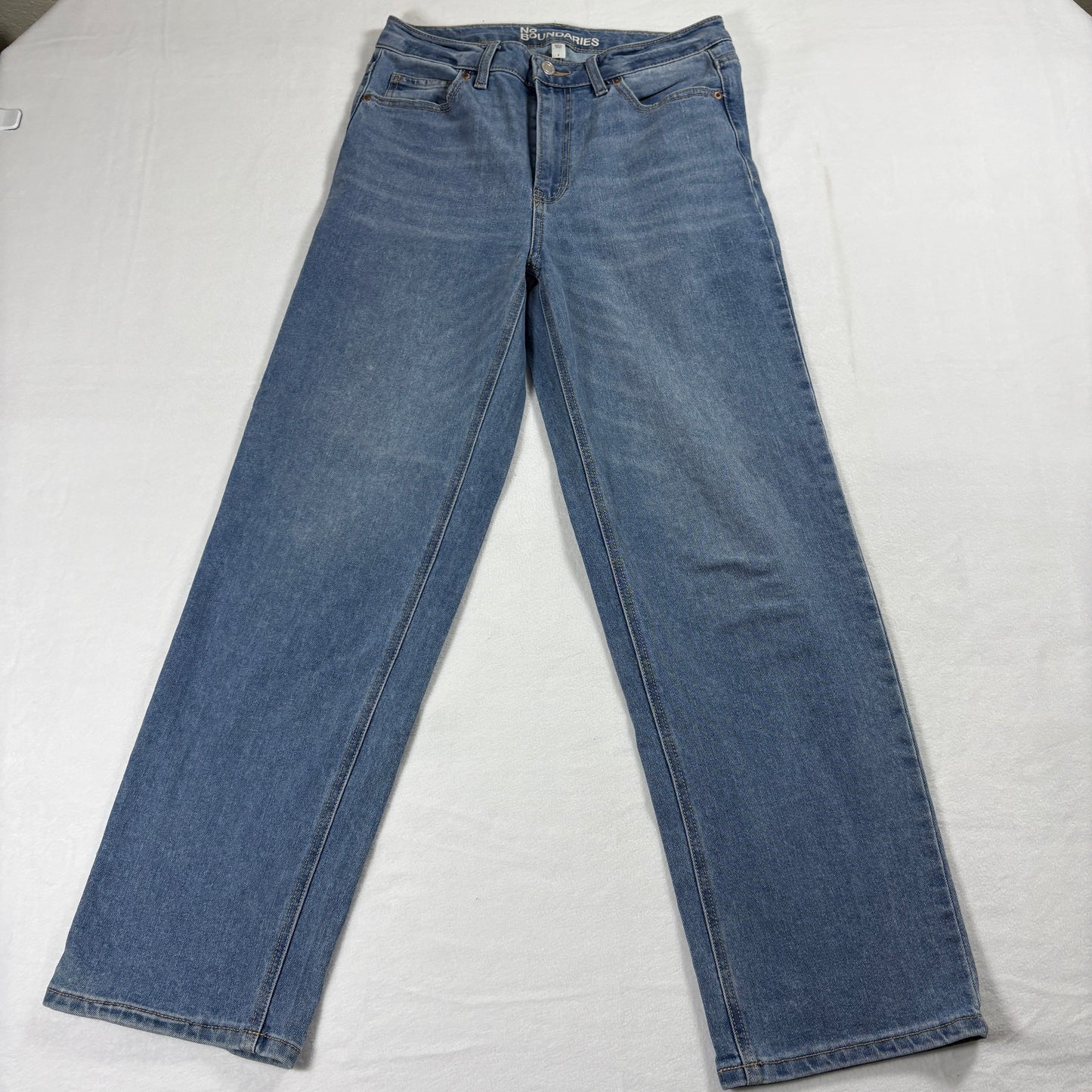 Vintage No Boundaries Jeans Womens 8 Blue Straight Leg Y2K Stretch Denim Fit Sof
