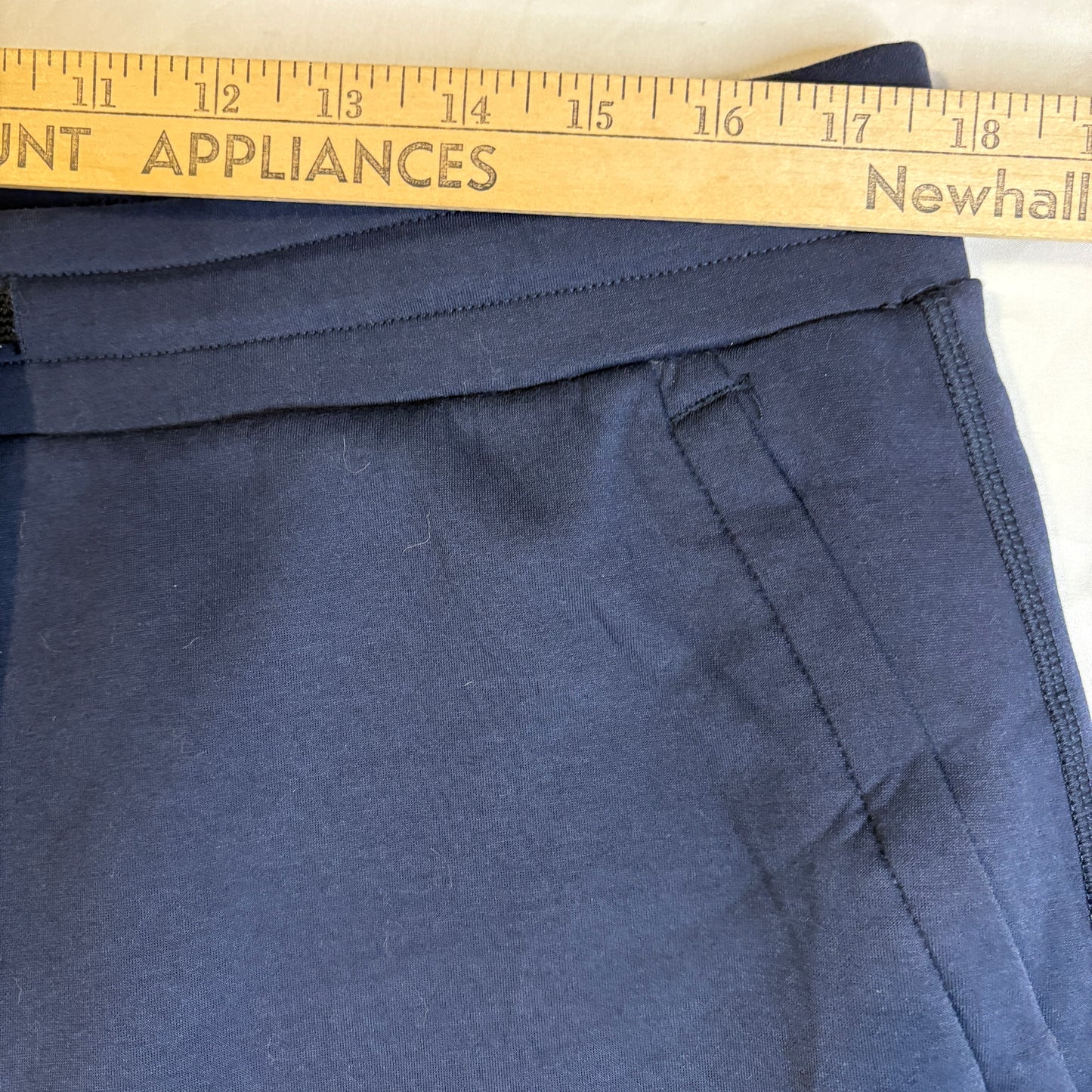 32 Degrees Cool Men’s Navy Blue Athletic Shorts Size L Drawstring Lounge Gym