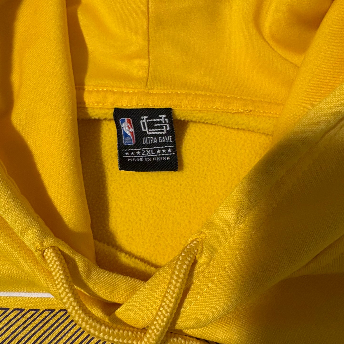 Los Angeles Lakers Hoodie Mens L Yellow Pullover Sweatshirt NBA Fan Apparel