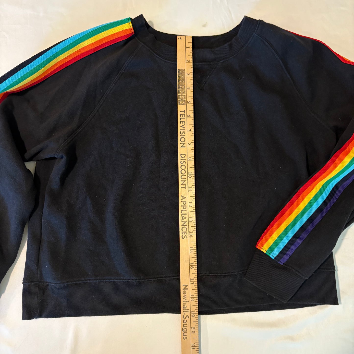 Arizona Jean Co Rainbow Stripe Sleeve Black Pullover Sweatshirt Women’s L