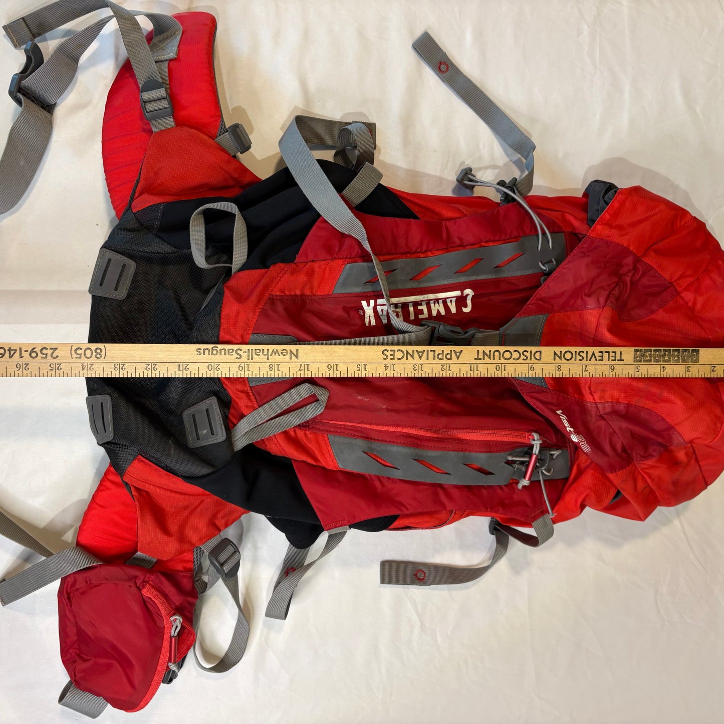 CamelBak Vantage 35L Hydration Backpack Red Gray Hiking Pack Frame Support Outdoor