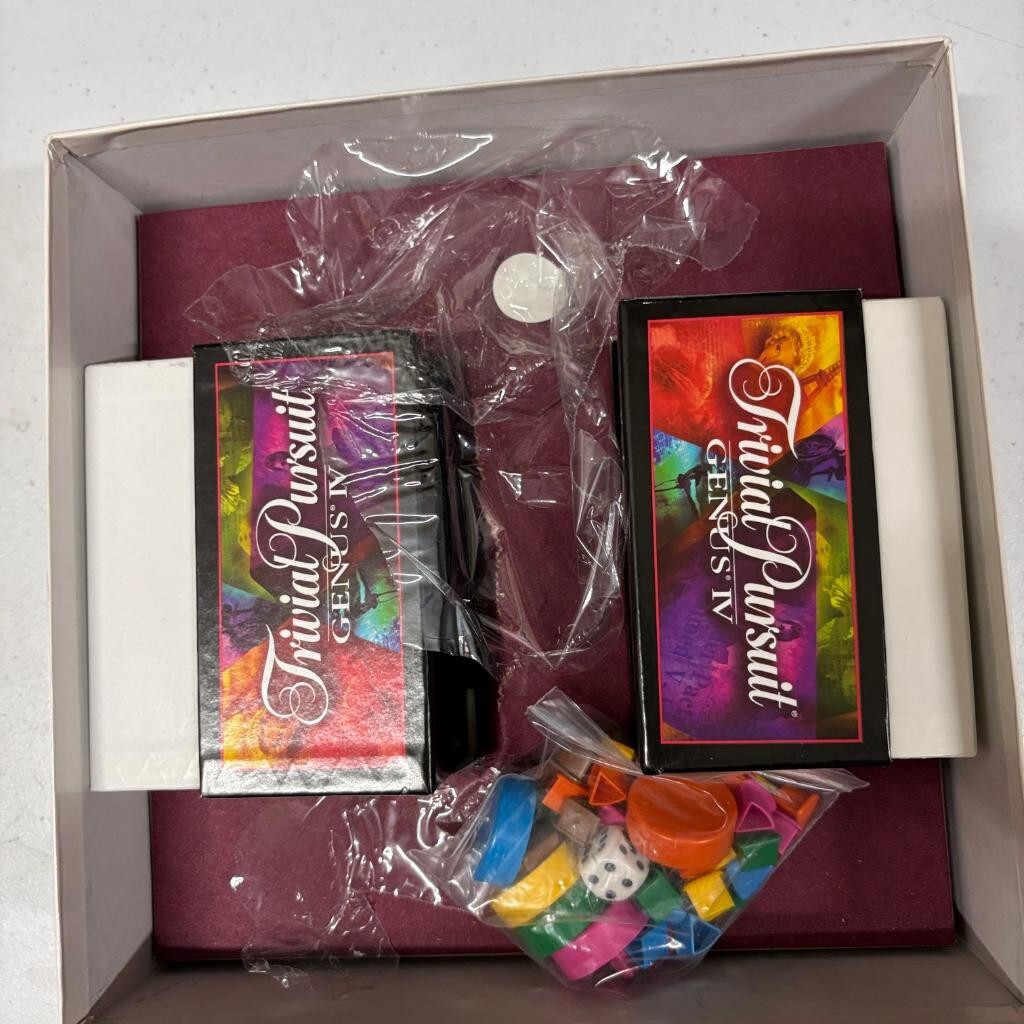 Trivial Pursuit Genus IV Board Game 1996 Parker Brothers Vintage Complete