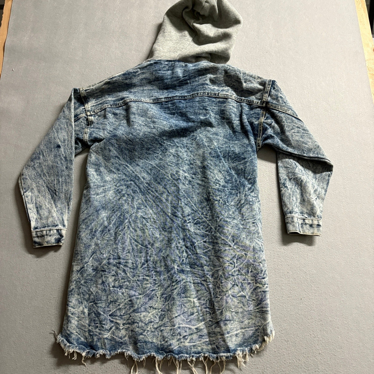 Thrill Jeans Denim Jacket Womens Small Acid Wash Distressed Hooded Shacket Coat
