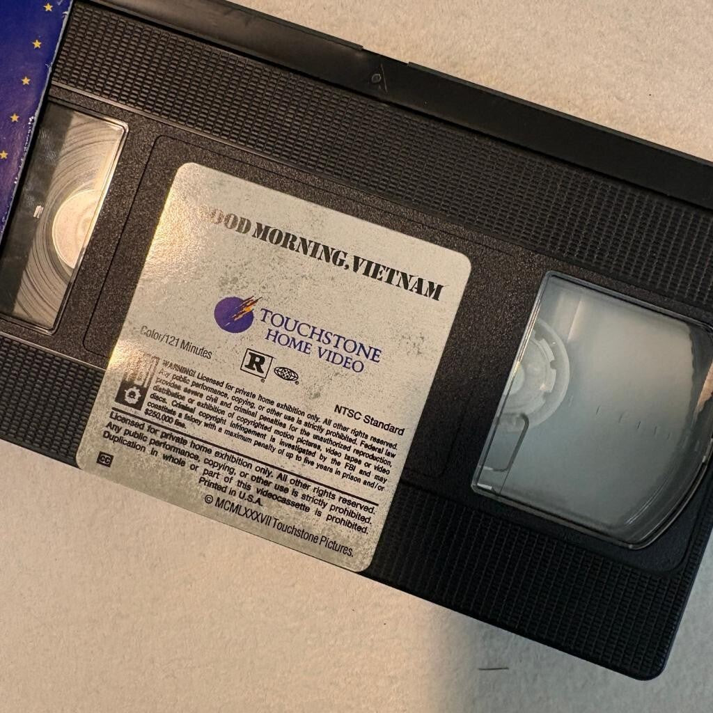 Good Morning Vietnam VHS Robin Williams Touchstone Home Video 1987 Tape