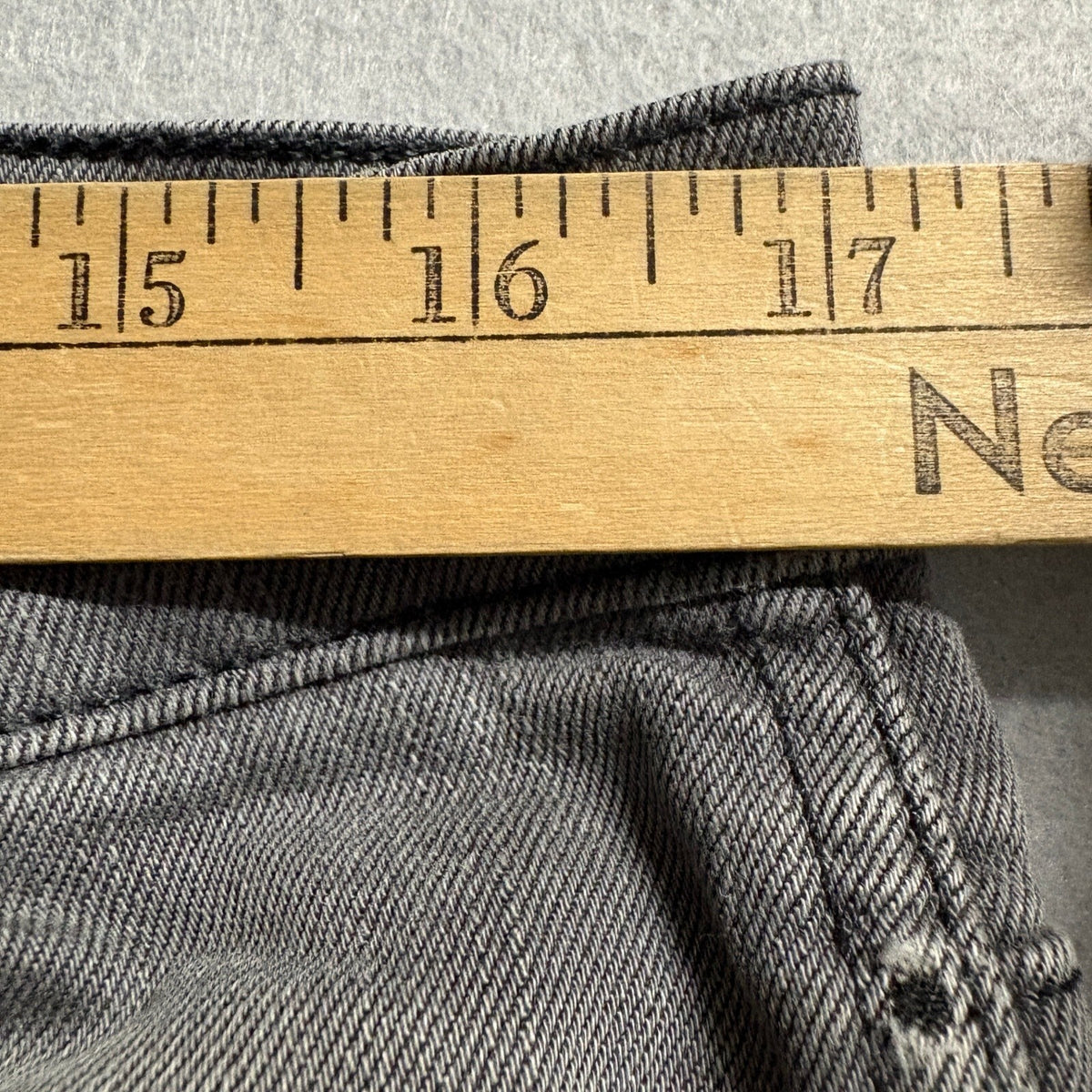 Levi's Mens Gray Denim Jeans Size 34x32 W34 L32 Straight Leg Stretch Cotton