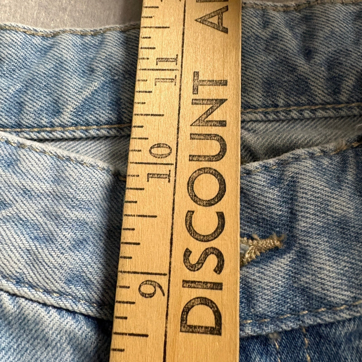 H&M &Denim Boyfriend Jeans Womens 4 Blue Distressed Embroidered Flowers Raw Hem