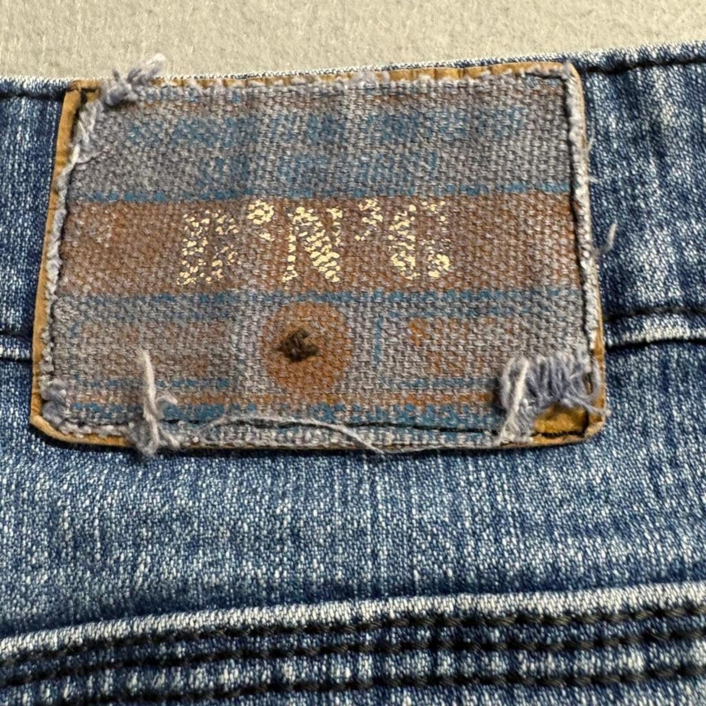 DNG Jeans Mens 28x30 Blue Denim Straight Leg Medium Wash Classic Fit Pants 29x31