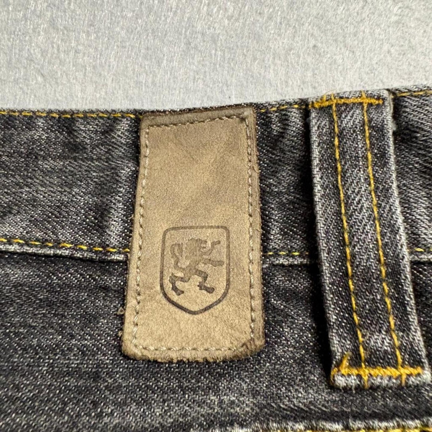 Mossimo Supply Co Dean Straight Jeans Mens 34x32 Gray Black Premium Denim Cotton