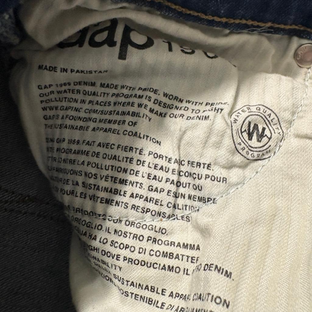 Gap 1969 Best Girlfriend Jeans Womens 10 Regular 30R Distressed Blue Denim